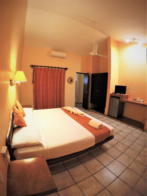 Hotel Lunasol Playa del Carmen Bagian luar foto